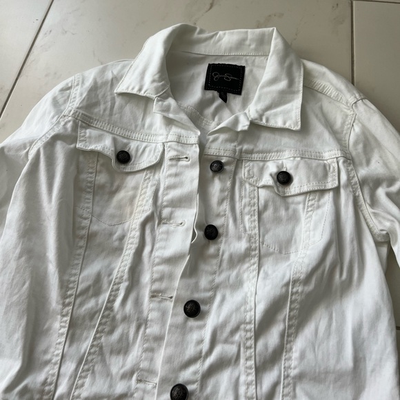 Women’s White Denim Jacket size small, 98% cotton - Picture 2 of 3